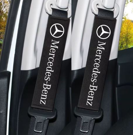 Mercedes-Benz Nackenstützkissen und Sicherheitsgurt-Schulterpolster